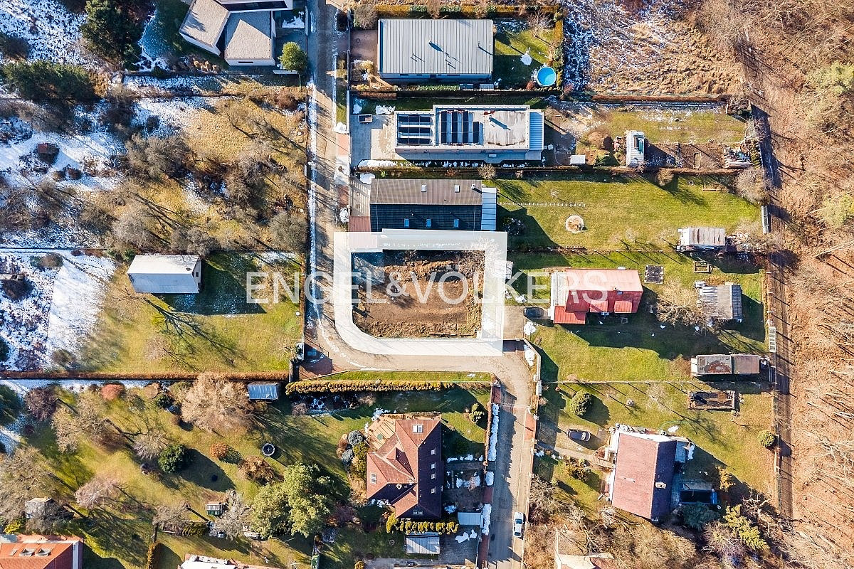 Prodej stavebního pozemku 435 m² — photo 2