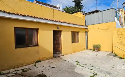 Prodej domu 108 m² s pozemkem 108 m², Santa Brigida, Španělsko