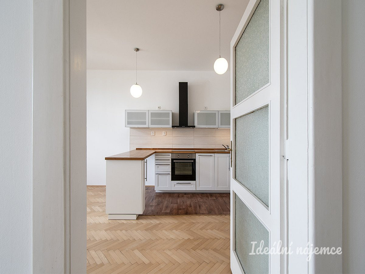 Pronájem bytu 2+kk 47 m² – fotografie 4