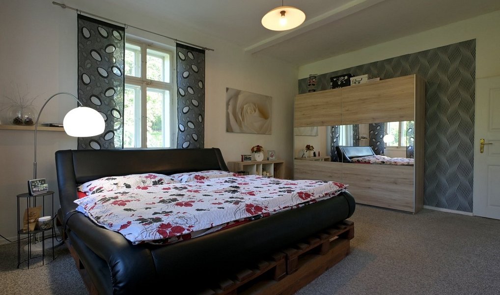 Prodej domu 239 m² s pozemkem 2 100 m², Vrchlabí – náhled fotky 3