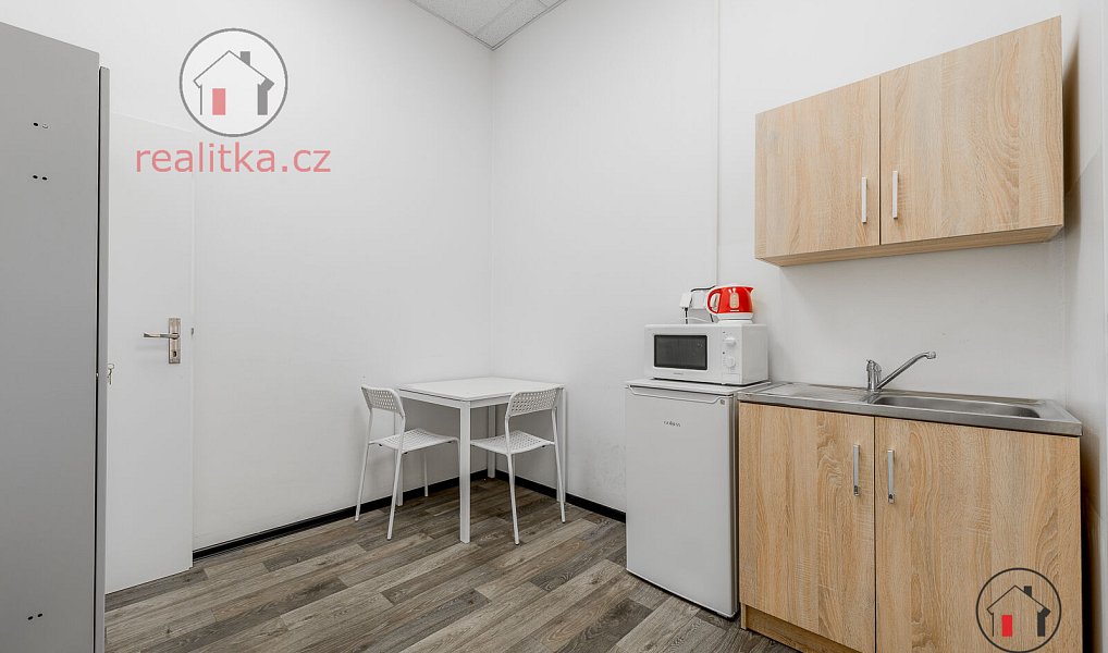 Prodej obchodních prostor 173 m², Praha – náhled fotky 12