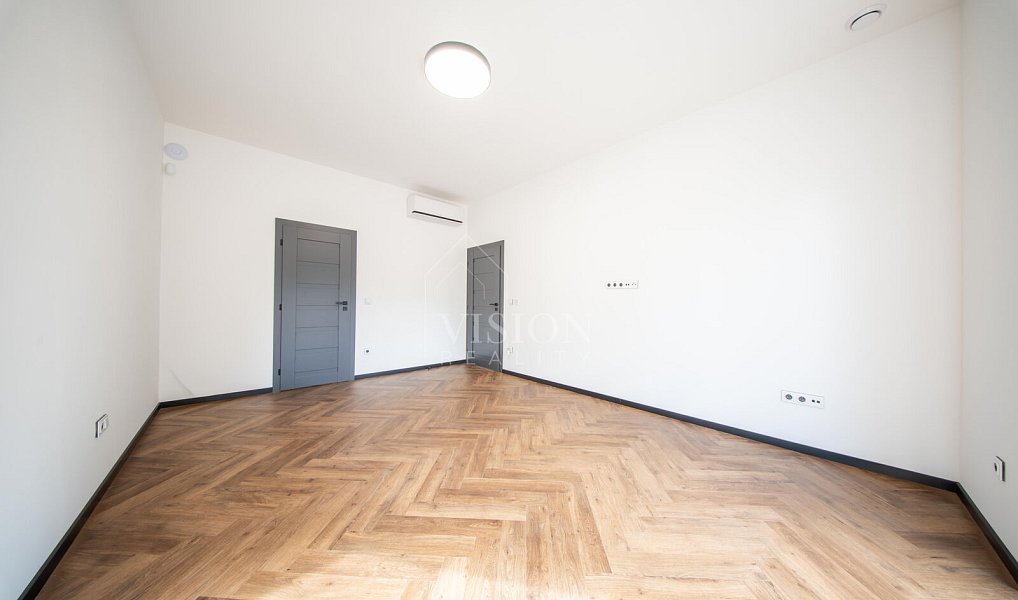 Prodej domu 272 m² s pozemkem 1 091 m², Kamenice – náhled fotky 17