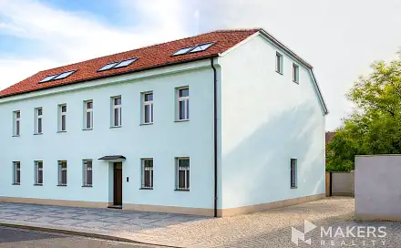 Prodej kanceláře 650 m², Praha 2 - Nusle