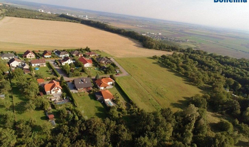 Prodej stavebního pozemku 1 850 m², Dobrovice – náhled fotky 15
