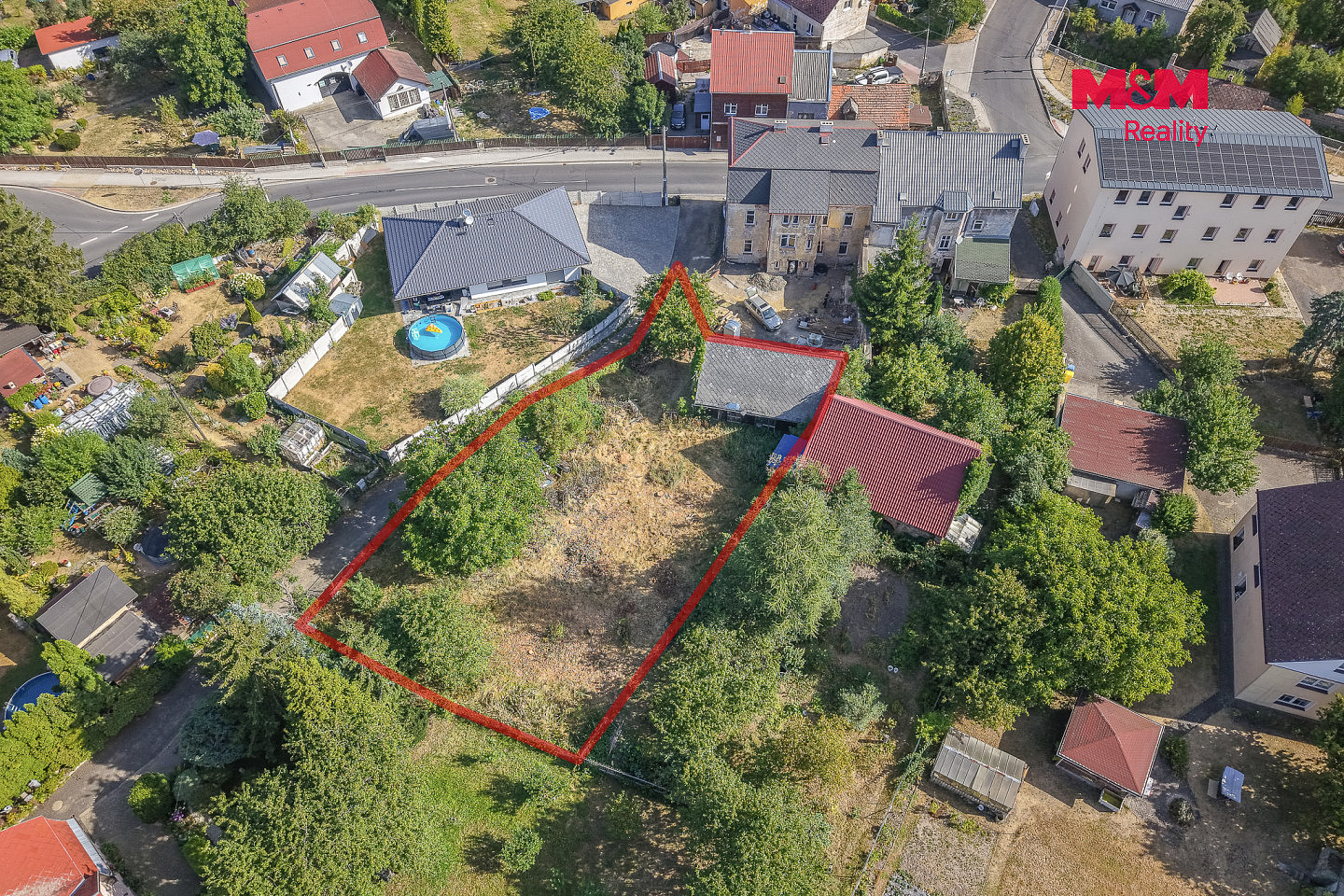 Prodej stavebního pozemku 825 m² – fotografie 5