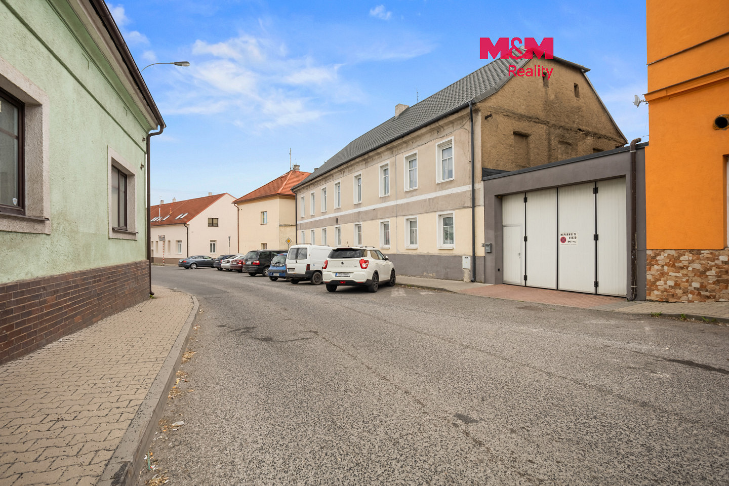 Prodej obchodních prostor 376 m²