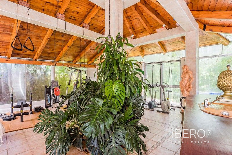 Prodej domu 712 m² s pozemkem 1 023 m² — photo 3