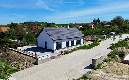 Prodej domu 84 m² s pozemkem 710 m², Velvary, okres Kladno