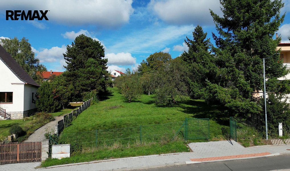 Prodej stavebního pozemku 2 359 m², Babice nad Svitavou – náhled fotky 2