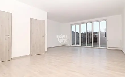 Prodej domu 120 m² s pozemkem 37 m², Jindřichův Hradec - Otín