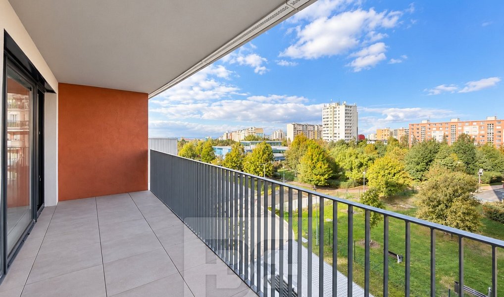 Pronájem bytu 1+kk 31 m², Praha – náhled fotky 3