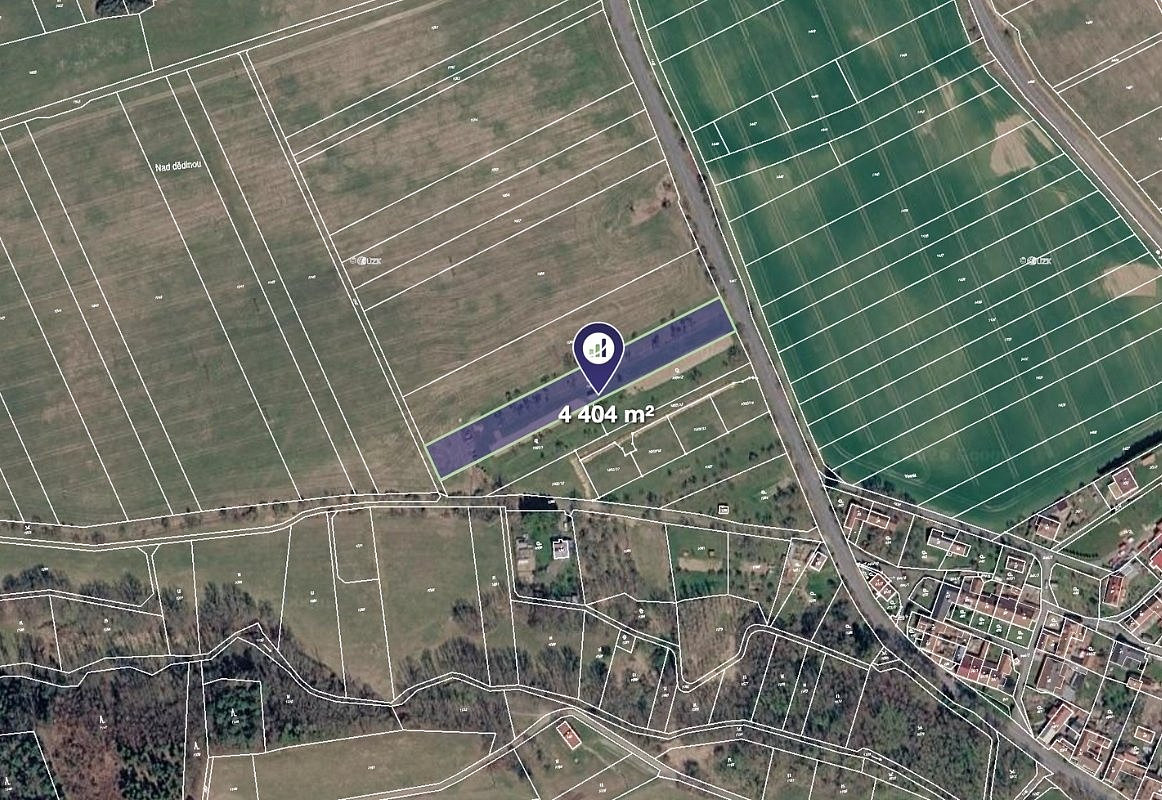 Prodej pole 4 404 m²