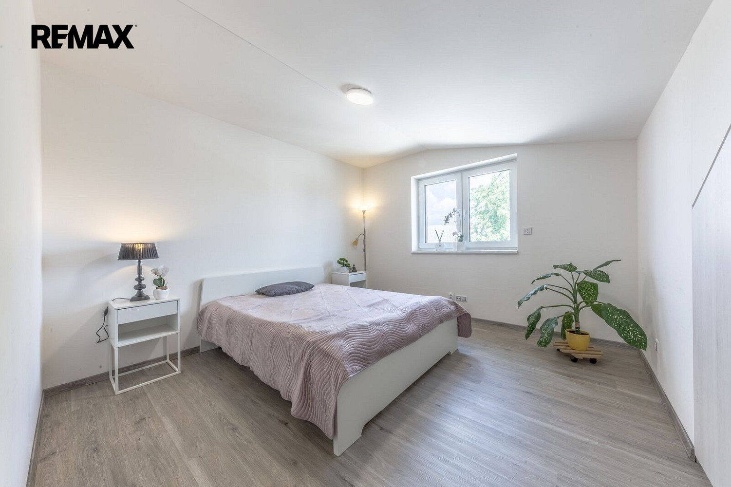 Prodej domu 120 m² s pozemkem 931 m² – fotografie 5