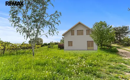 Prodej stavebního pozemku 950 m², Mořina, okres Beroun