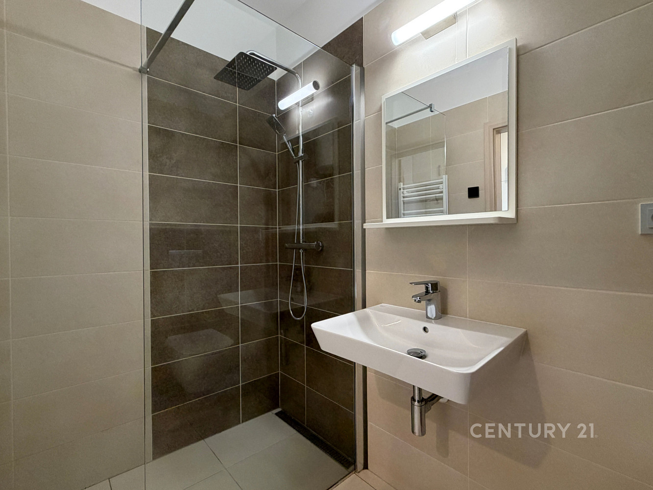 Pronájem bytu 2+kk 43 m² – fotografie 5