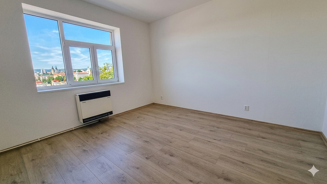 Pronájem bytu 2+kk 45 m² – fotografie 3