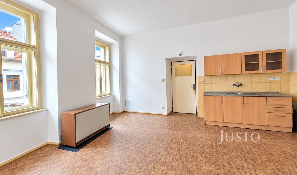 Pronájem bytu 2+1 76 m², Písek – fotka 1 z 25