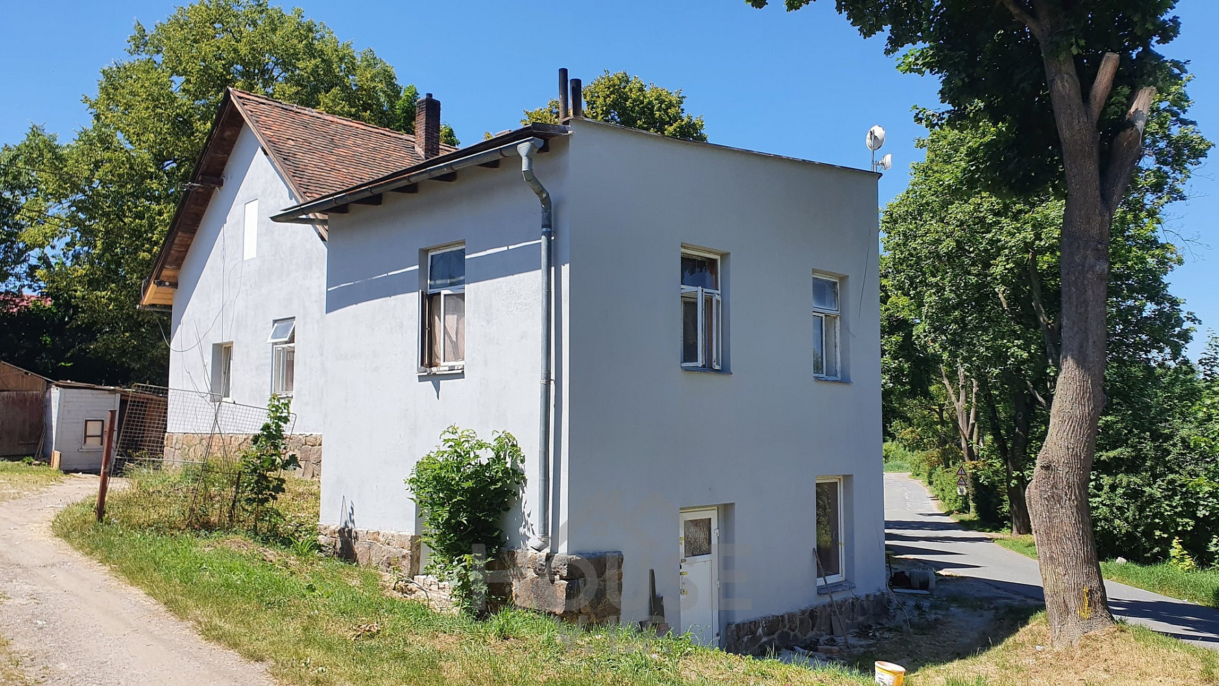 Prodej nájemního domu, činžáku 285 m² — photo 2