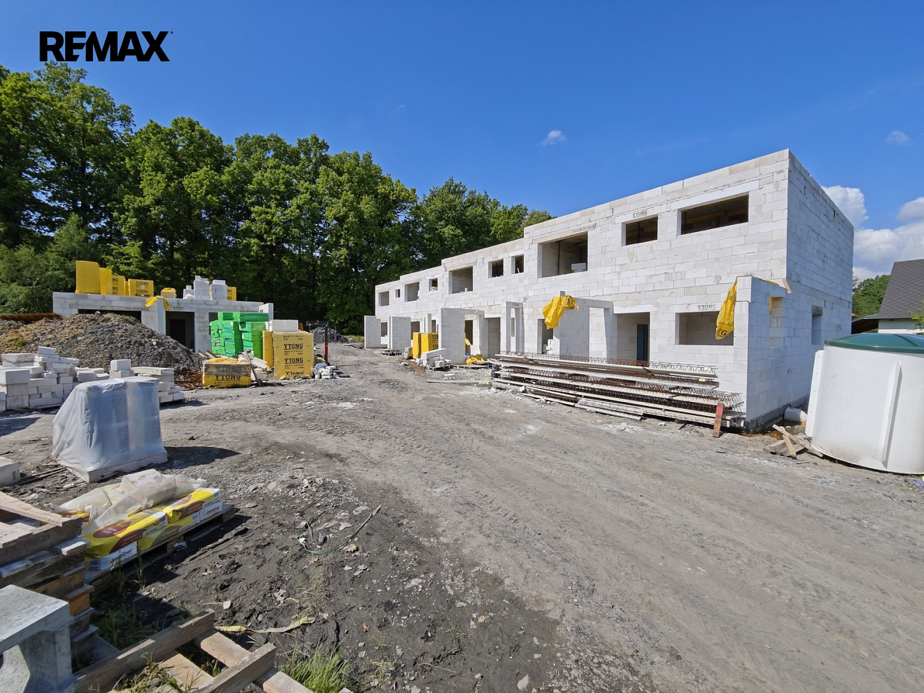 Prodej domu 168 m² s pozemkem 373 m² – fotografie 2