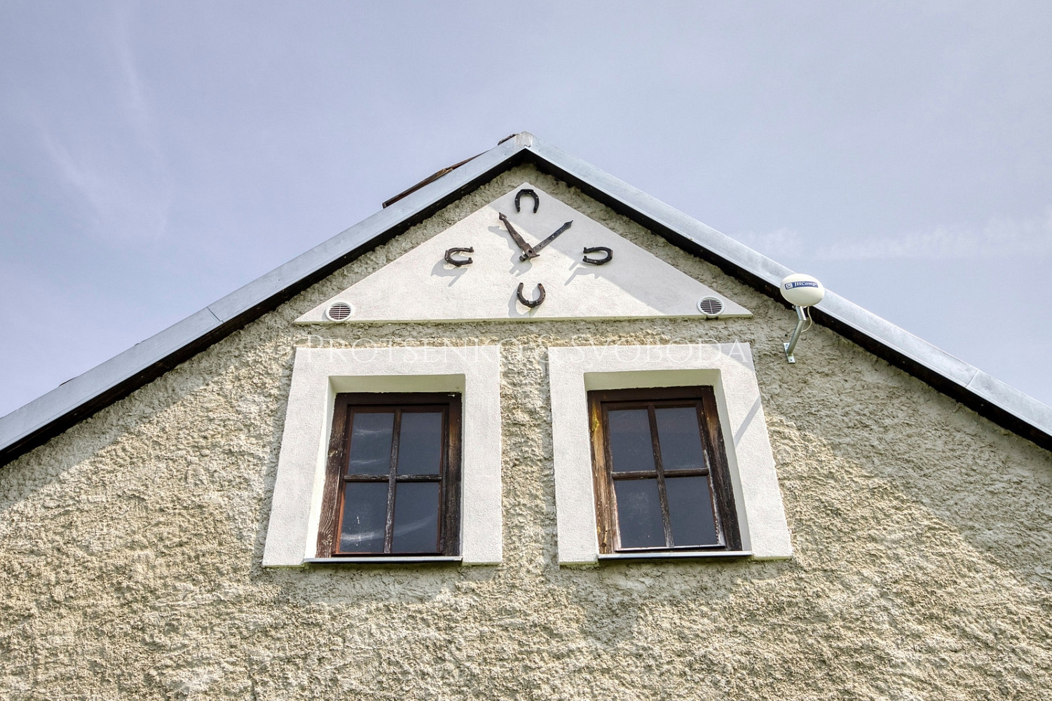 Prodej domu 275 m² s pozemkem 1 947 m² – fotografie 2