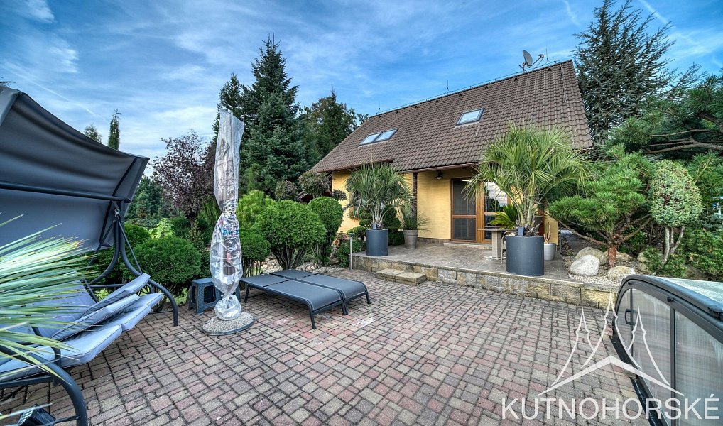 Prodej domu 115 m² s pozemkem 2 188 m², Suchdol – náhled fotky 12