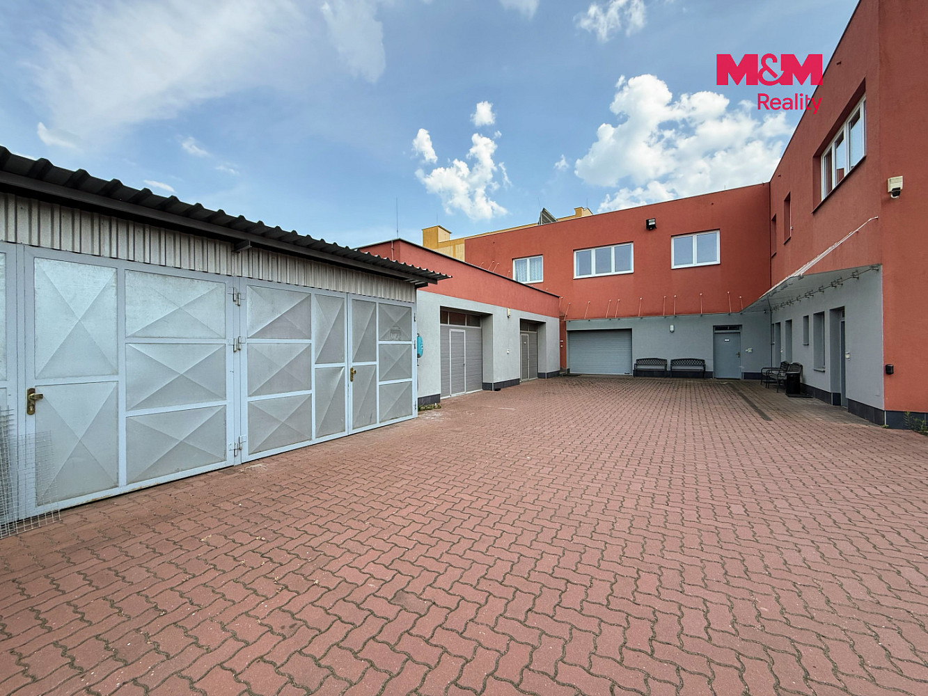 Pronájem kanceláře 94 m² – fotografie 2