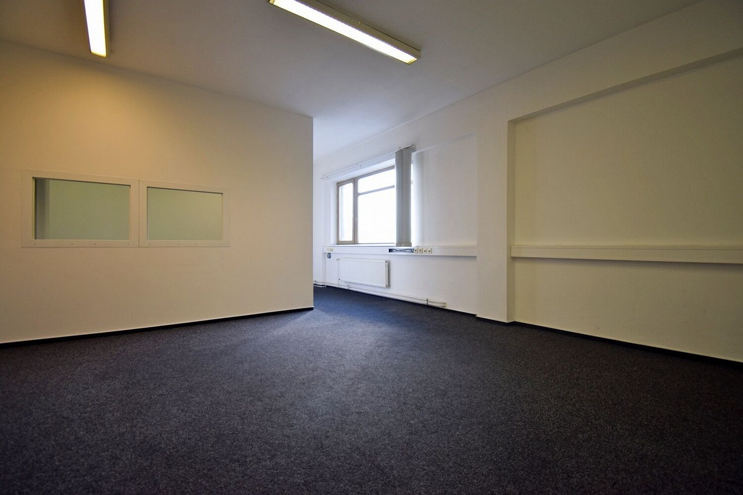 Pronájem kanceláře 58 m² — photo 3