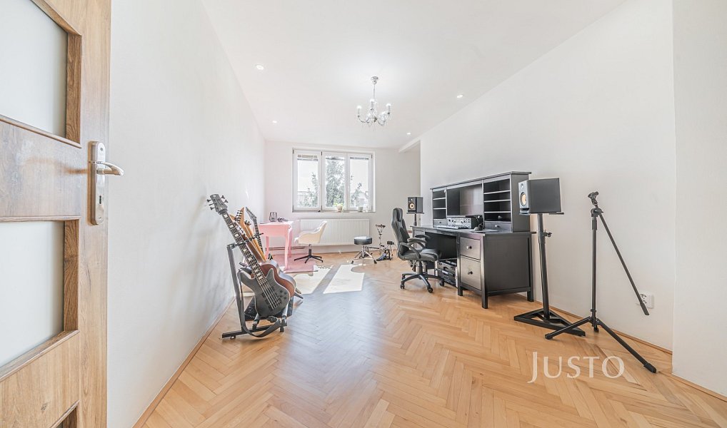 Prodej bytu 3+1 88 m², Praha – náhled fotky 8