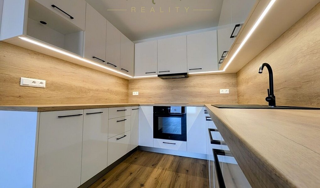 Pronájem bytu 3+kk 68 m², Hodonín – náhled fotky 4