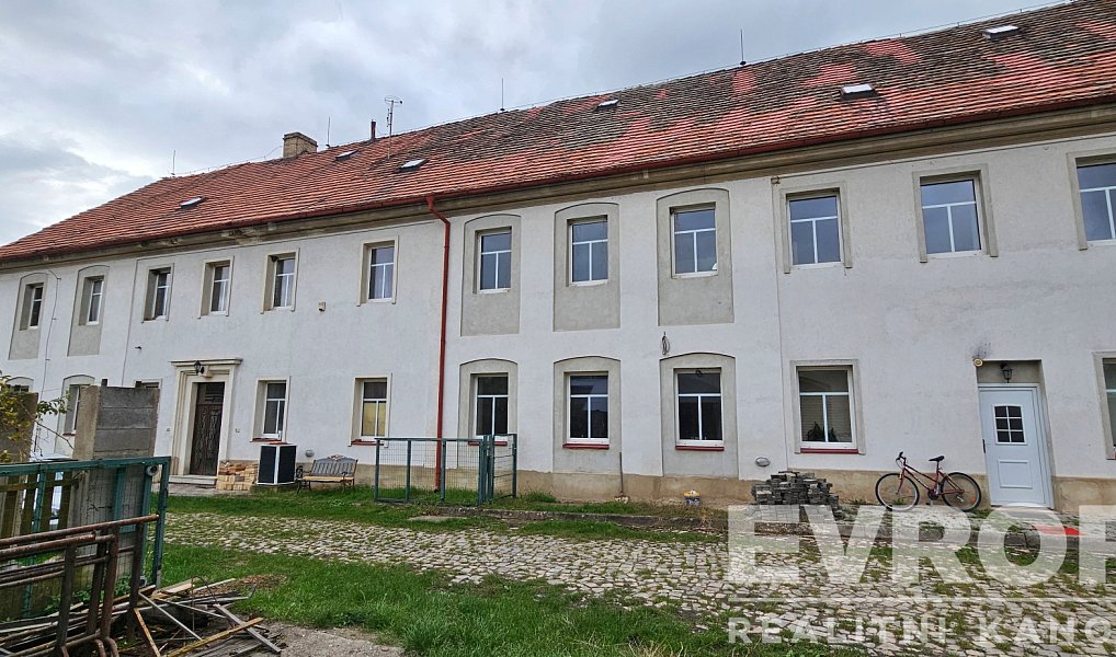 Prodej komerčního objektu (jiného typu) 1 180 m², Ploskovice – náhled fotky 3