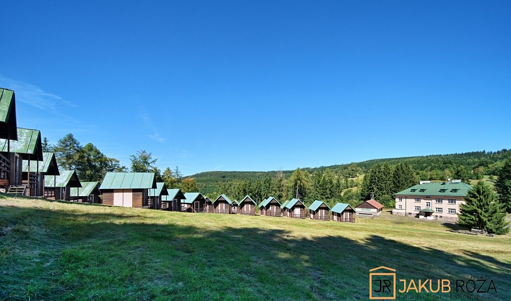 Prodej ubytovacího objektu 1 333 m², Heřmánkovice – náhled fotky 8