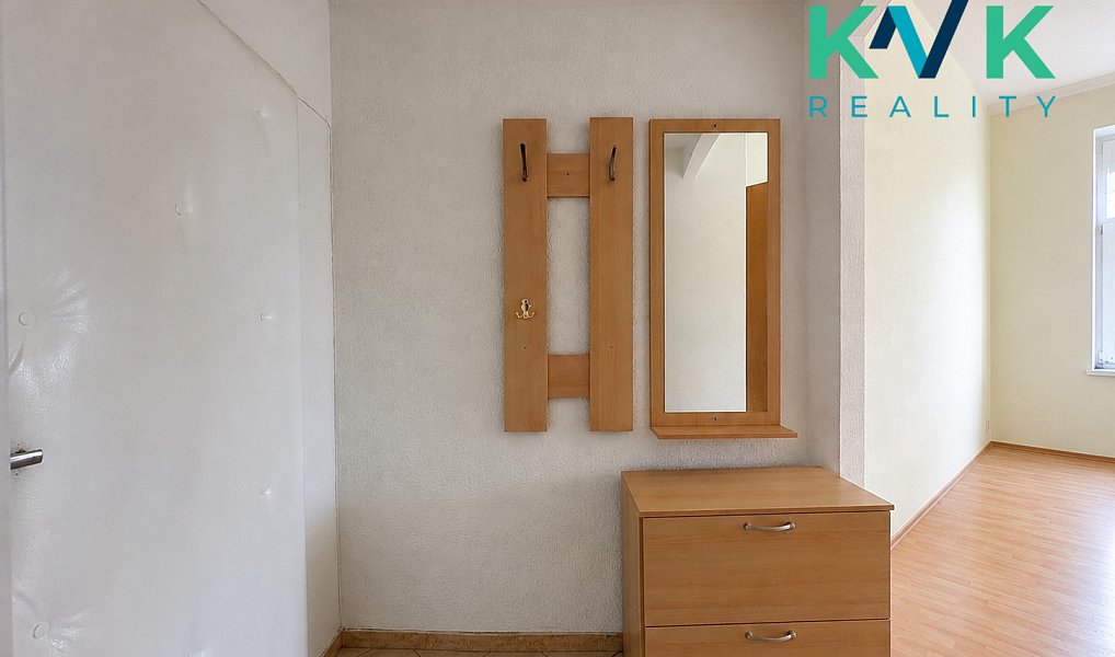 Pronájem bytu 2+1 74 m², Karlovy Vary – náhled fotky 3