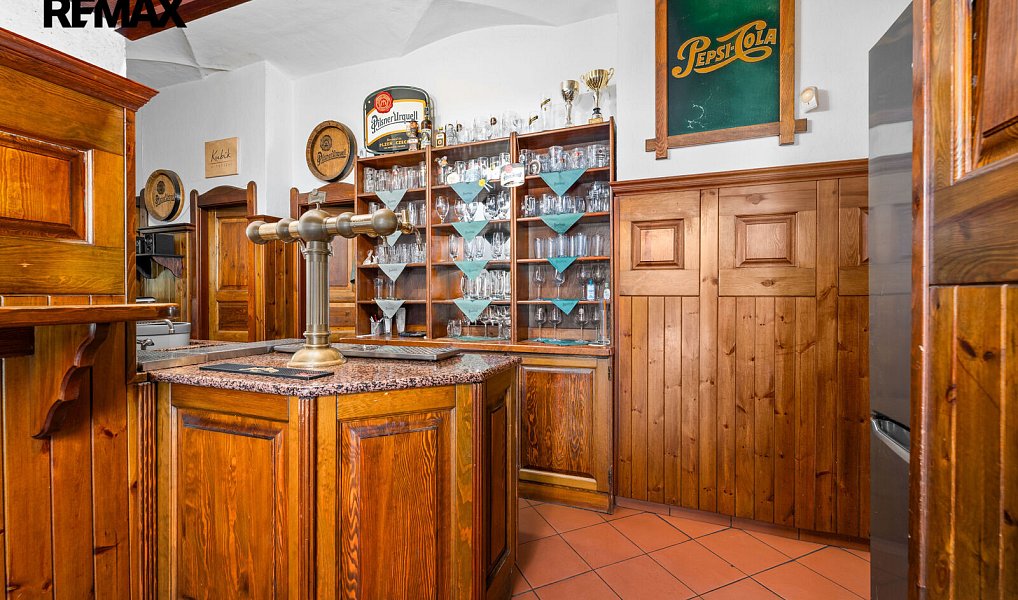 Prodej restaurace 855 m², Jindřichův Hradec – náhled fotky 9