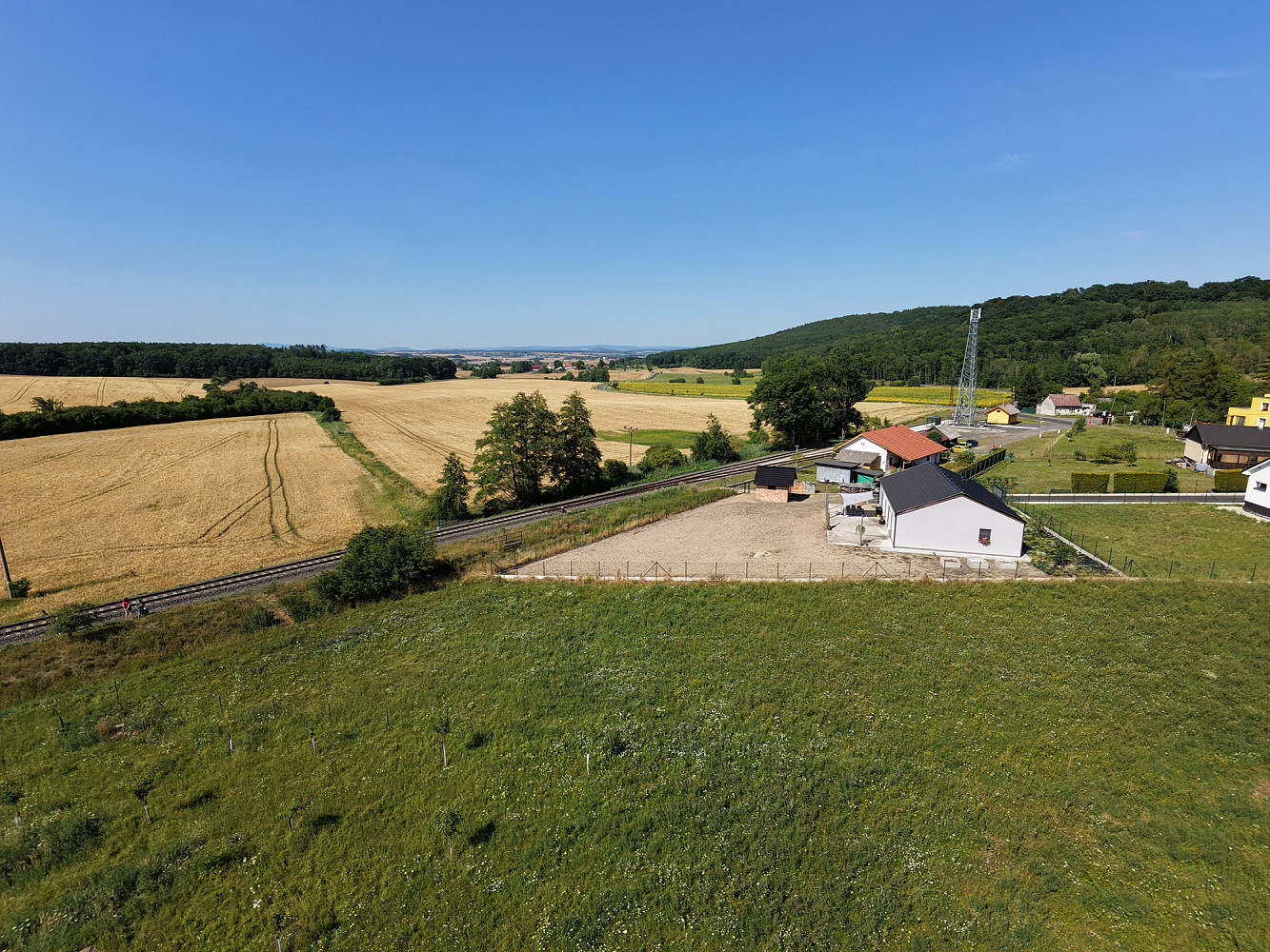 Prodej stavebního pozemku 2 612 m² – fotografie 2