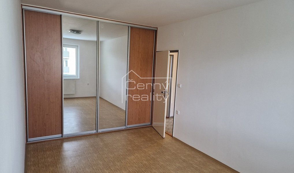 Pronájem bytu 2+1 61 m², Sezemice – náhled fotky 4