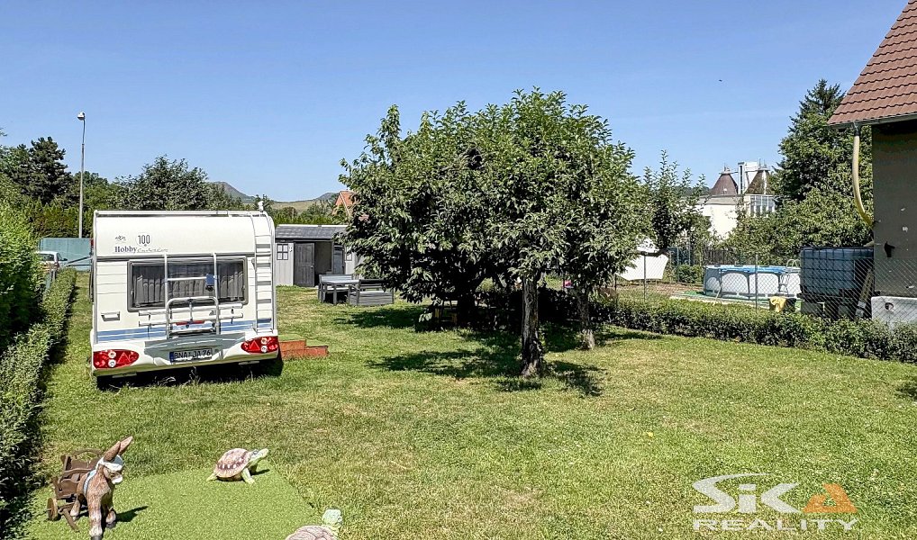 Prodej stavebního pozemku 683 m², Louny – náhled fotky 7