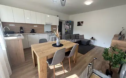 Pronájem bytu 3+kk 62 m², Věžové domy, Zlín