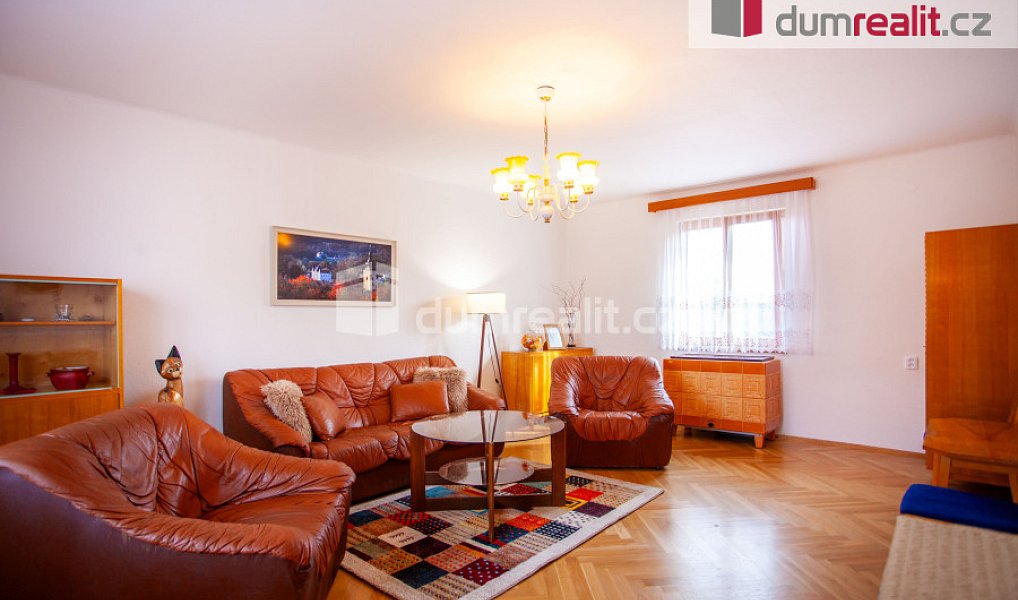 Prodej domu 321 m² s pozemkem 947 m², Netolice – náhled fotky 5