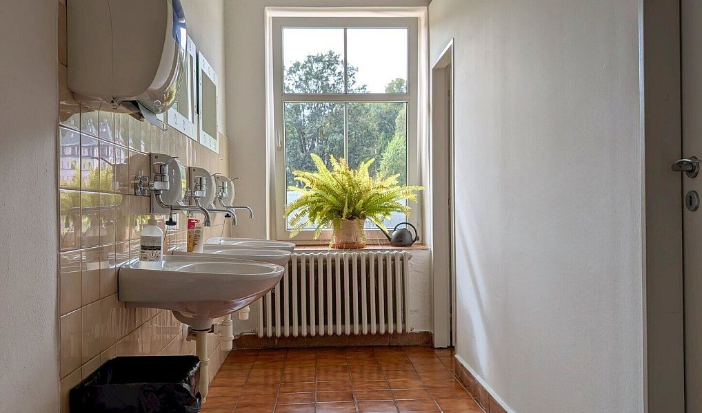 Prodej obchodních prostor 3 000 m², Jablonec nad Nisou – náhled fotky 9