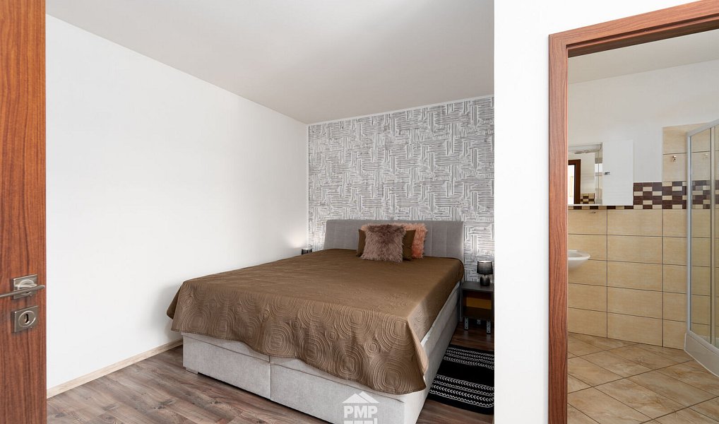 Prodej domu 238 m² s pozemkem 1 218 m², Malešovice – náhled fotky 32