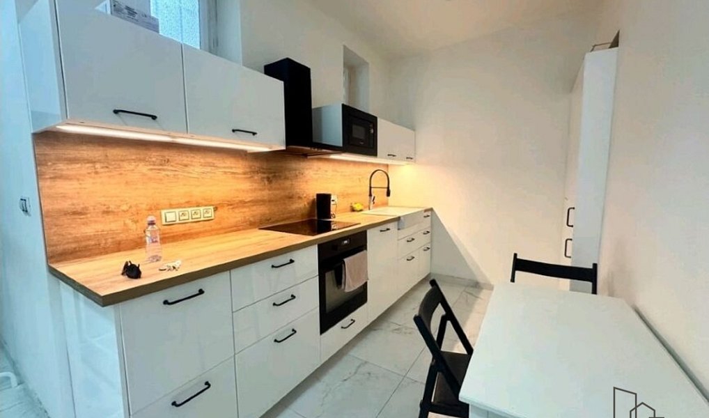 Pronájem bytu 3+1, 75 m², Nusle - Praha 4, Praha