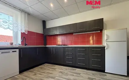 Prodej domu 306 m² s pozemkem 697 m², Jirkov - Červený Hrádek, okres Chomutov