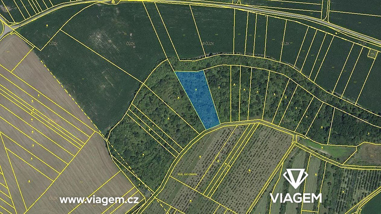 Prodej pole 4 483 m²