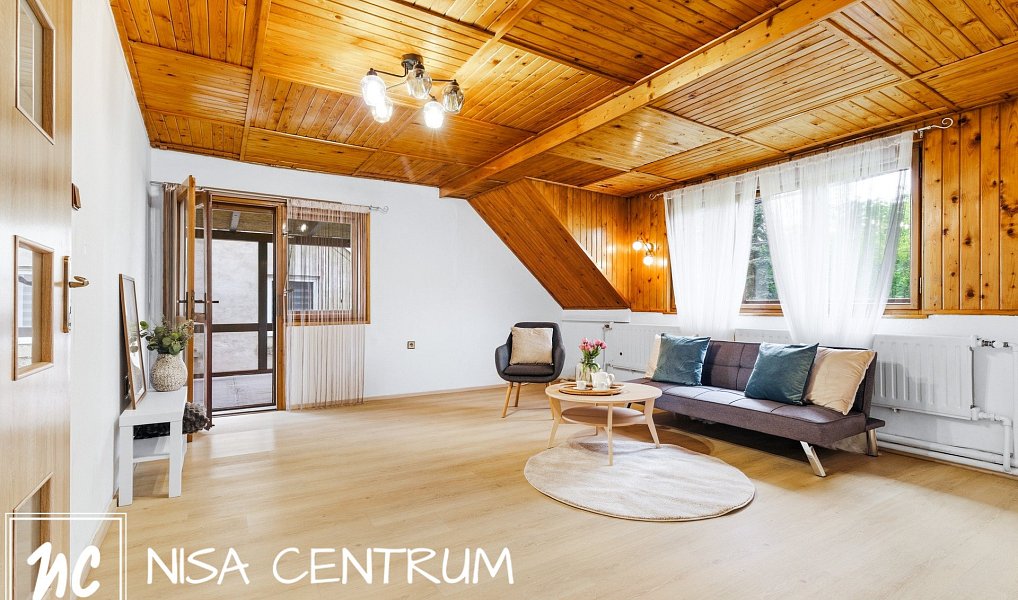 Prodej ubytovacího objektu 220 m², Hejnice – náhled fotky 14