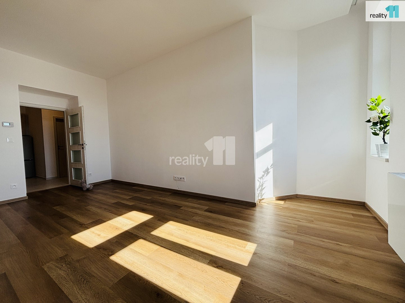 Pronájem bytu 1+1 37 m² – fotografie 4