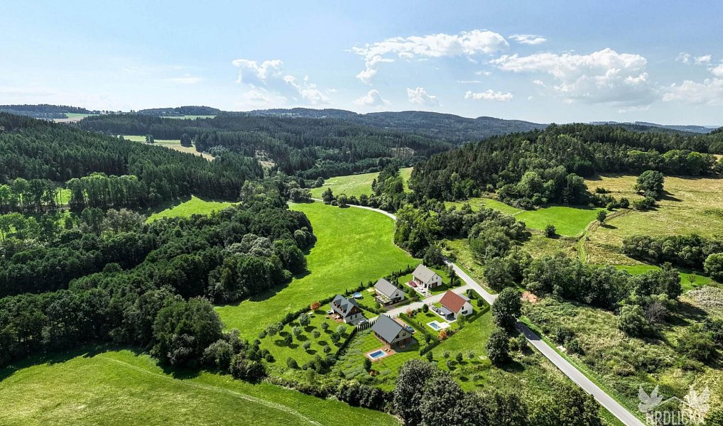 Prodej stavebního pozemku 864 m², Čestice – náhled fotky 5