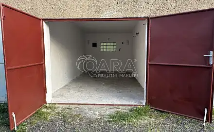 Prodej zděné garáže 19 m and sup2 , Hořovice Západní sídliště, Na Radosti, Hořovice, okres Beroun