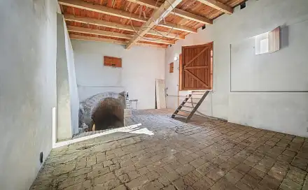 Autentický vinný sklep v srdci jižní Moravy, 153 m2, po kompletní rekonstrukci, obec Přítluky., Přítluky, okres Břeclav