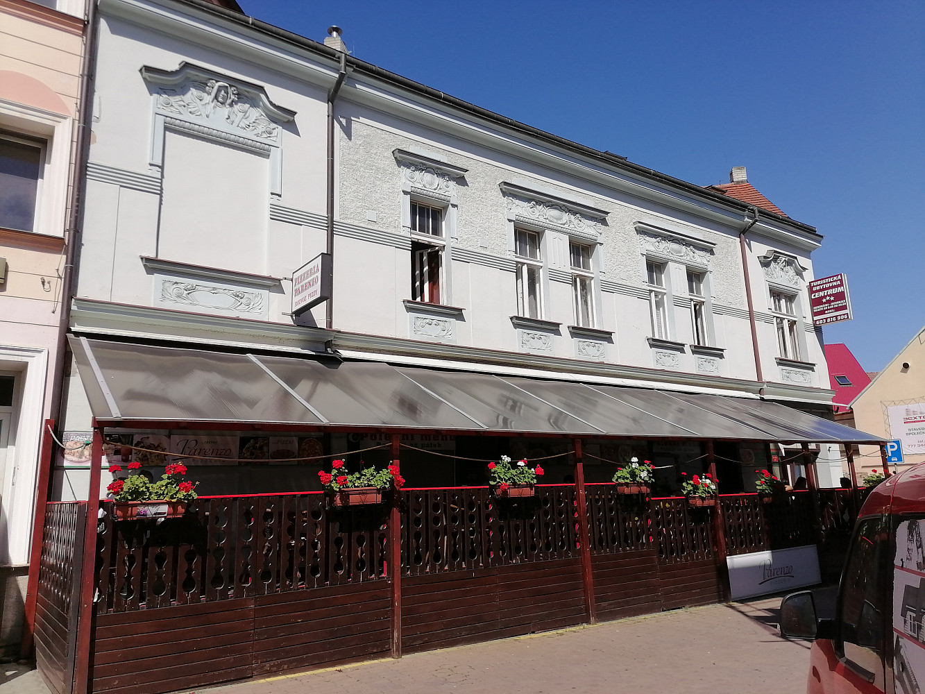 Prodej nájemního domu, činžáku 487 m²