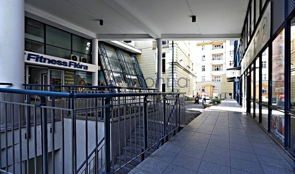 Pronájem obchodních prostor 257 m², Praha – náhled fotky 3